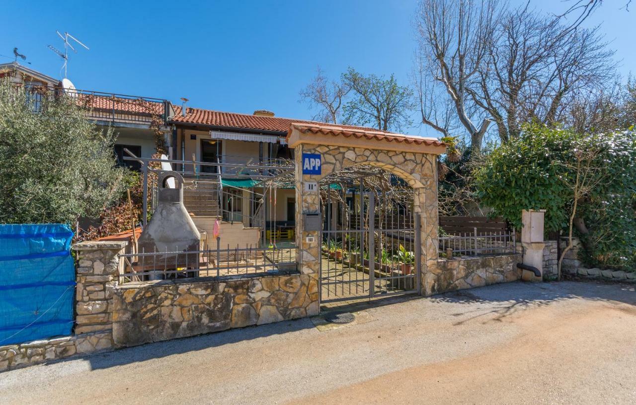 Apartment Valerio Novigrad  Exterior photo